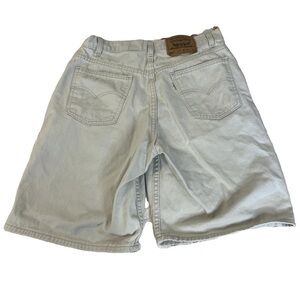 Vintage 97’ Loose Fit 560 Beige Jean Shorts Size 34